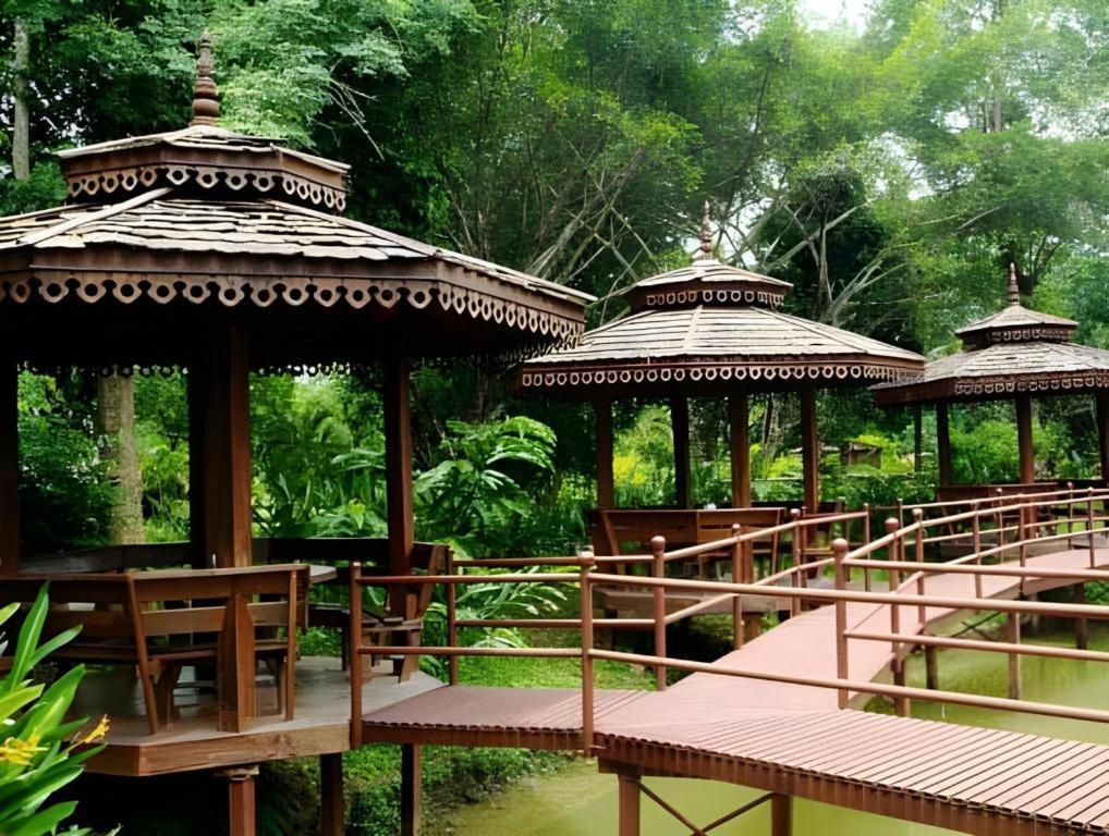 Tao Garden Health Spa & Resort Чиангмай Екстериор снимка