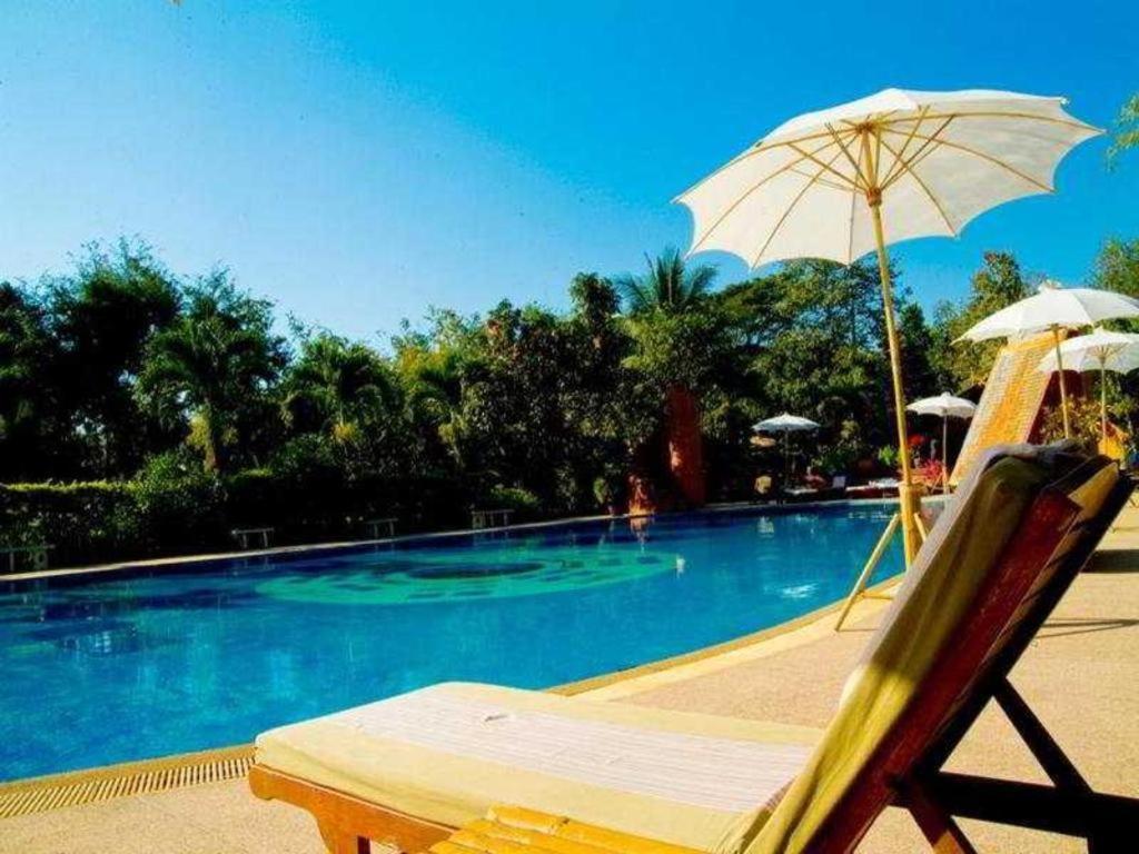 Tao Garden Health Spa & Resort Чиангмай Екстериор снимка